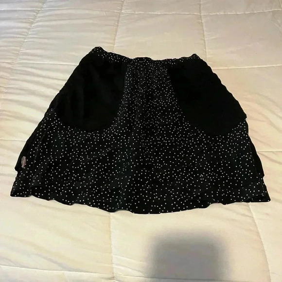 Madewill Silk Black and White Polka Dot
Faux Wrap Skirt Size S w/Pockets - Picture 6 of 9